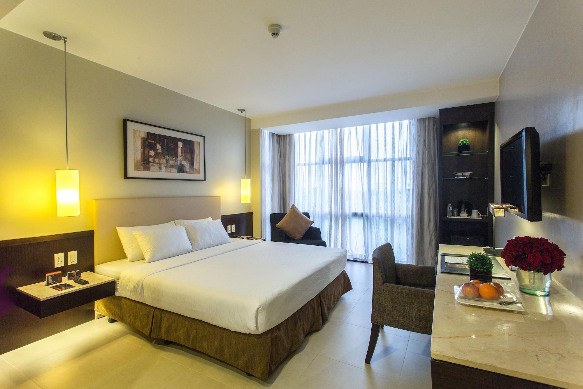 מונטינלופה The B Hotel Alabang מראה חיצוני תמונה