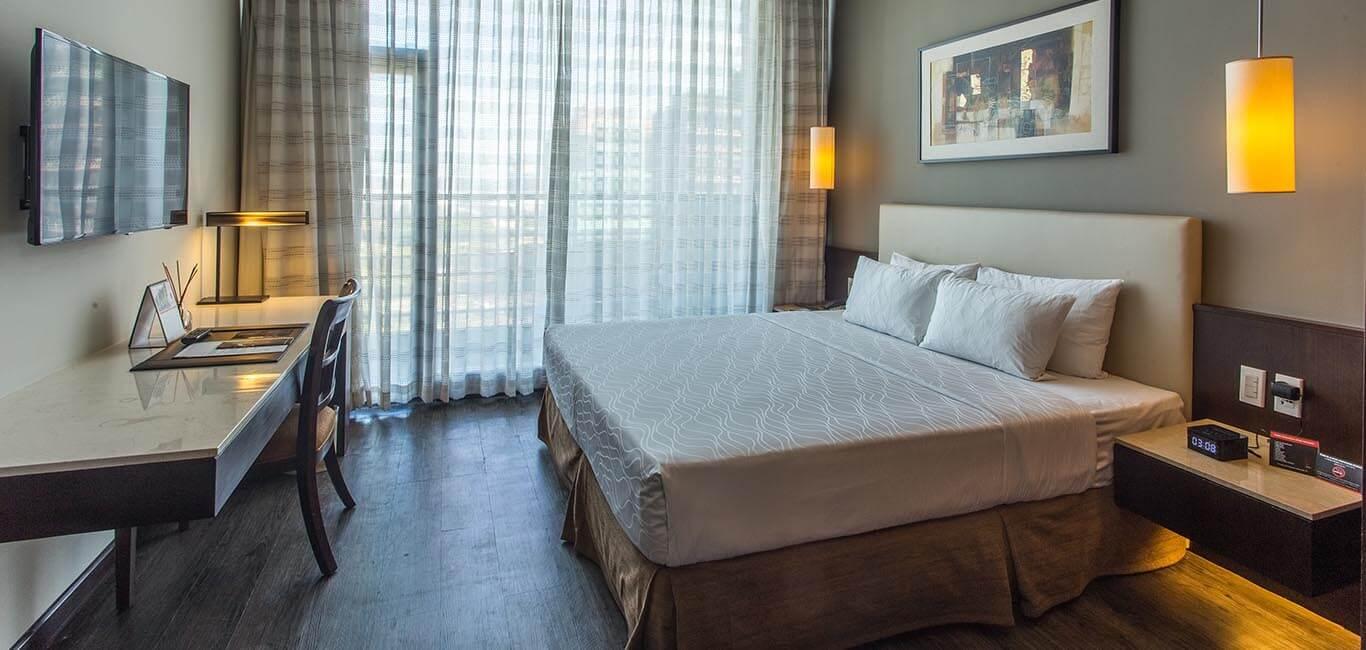 מונטינלופה The B Hotel Alabang מראה חיצוני תמונה