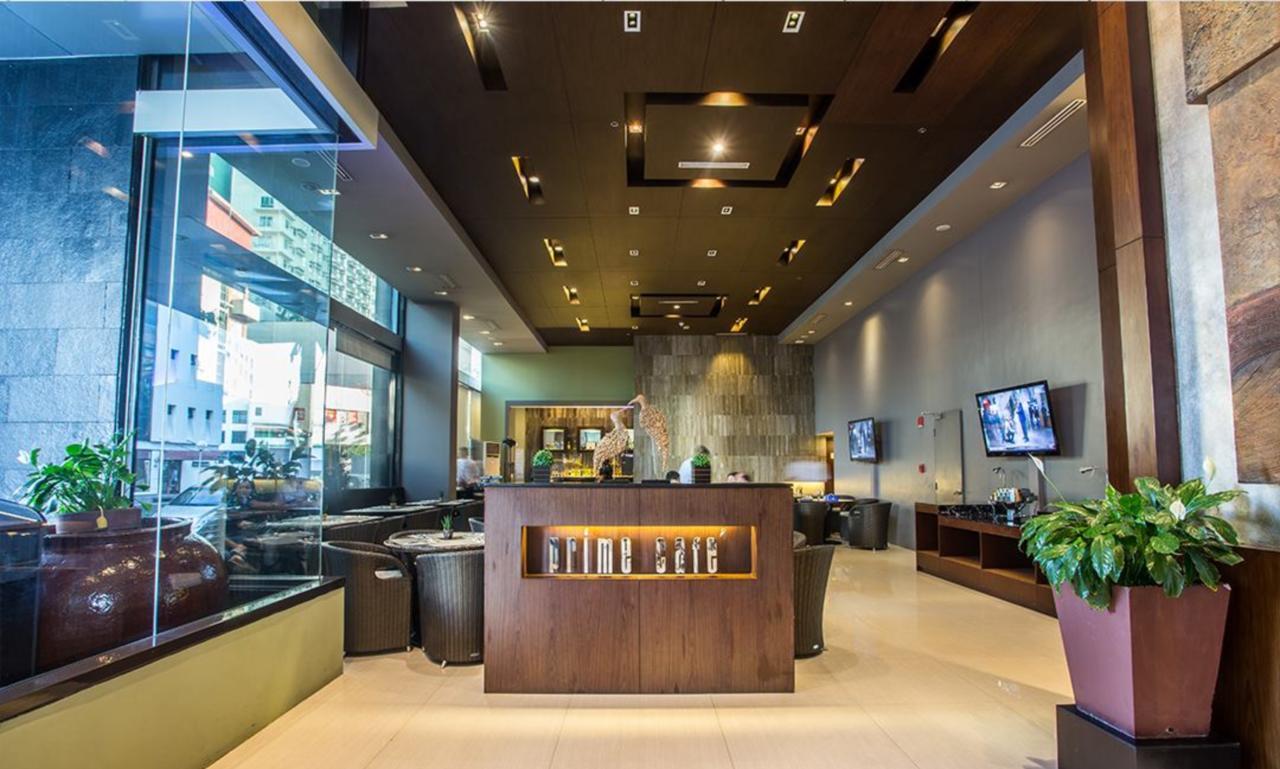 מונטינלופה The B Hotel Alabang מראה חיצוני תמונה