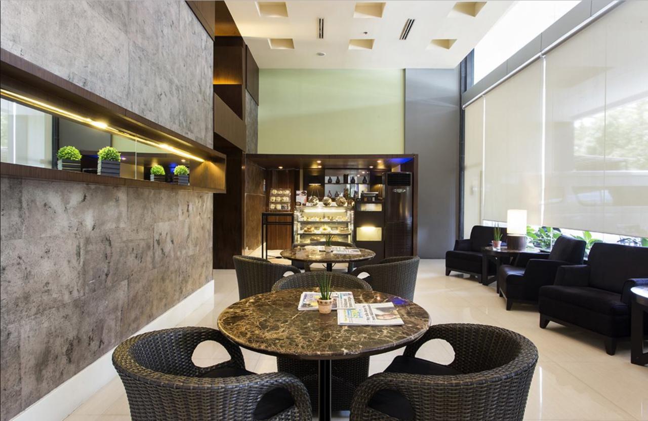 מונטינלופה The B Hotel Alabang מראה חיצוני תמונה