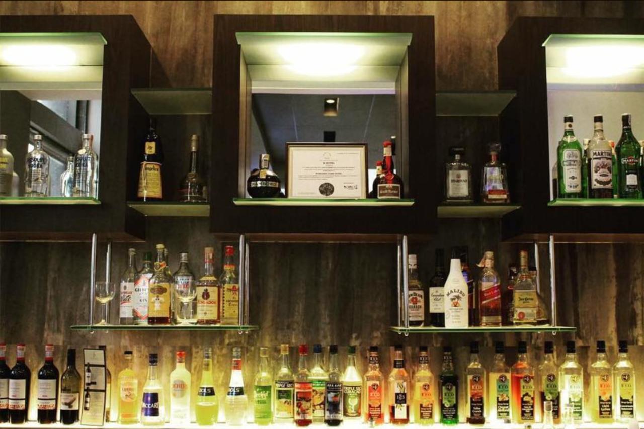 מונטינלופה The B Hotel Alabang מראה חיצוני תמונה